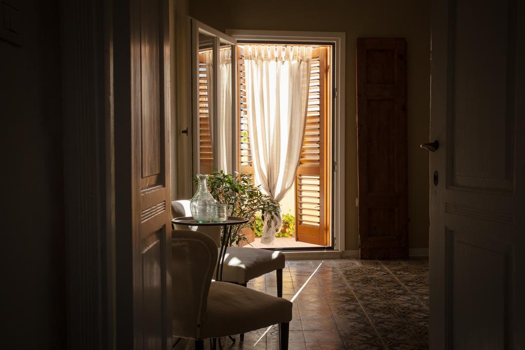 Piazza San Pantaleo Bed and Breakfast Sorso Δωμάτιο φωτογραφία